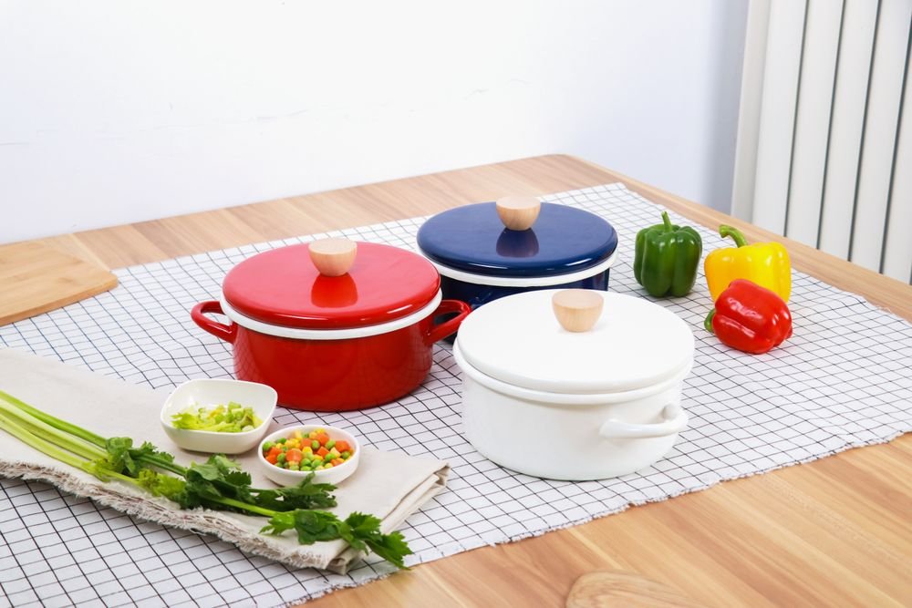 Enameled Dutch Oven, 5.5 qt