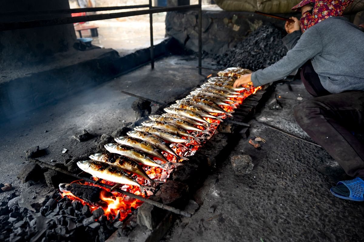 Grilled Sardines with Lemon