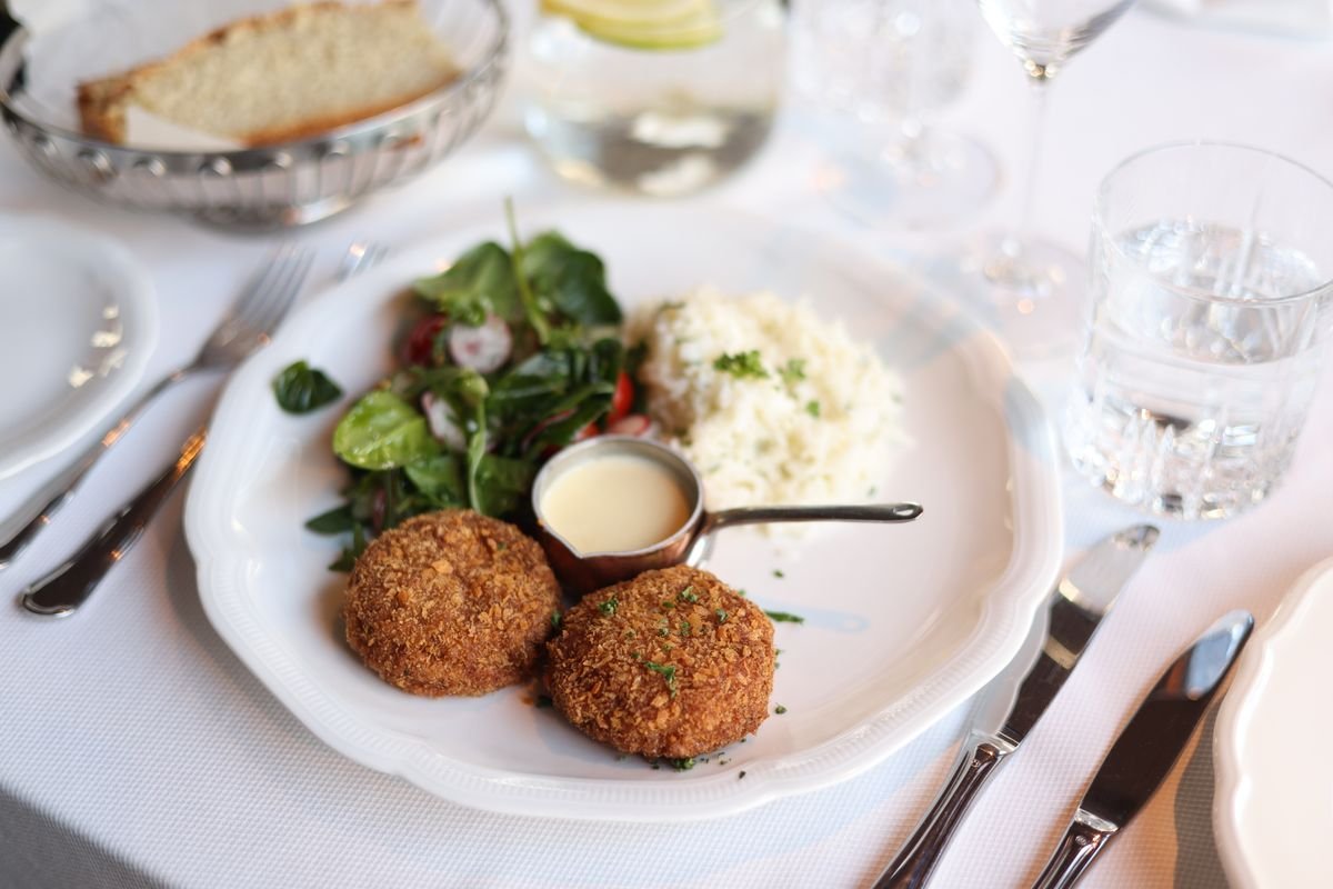 Maryland-Style Crab Cakes