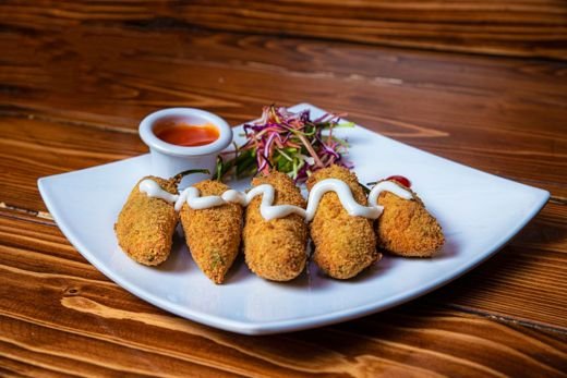 Bacon-Wrapped Jalapeno Poppers