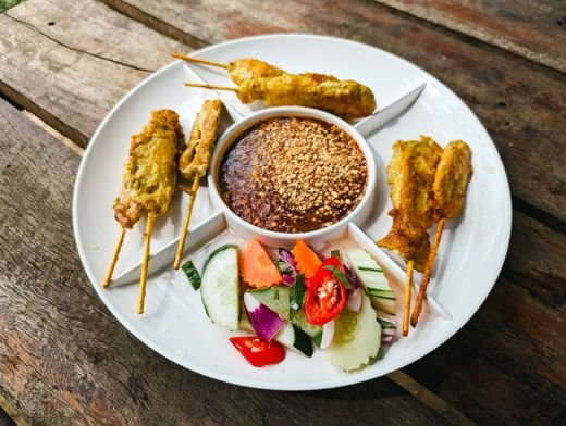 Chicken Satay with Peanut Sauce
