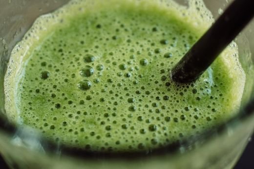 Spinach and Pineapple Green Smoothie
